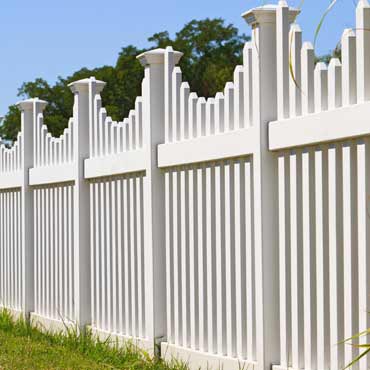 Fencing - Carpet Court, Cottage Grove