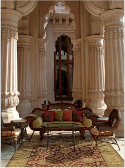 Chandra® Rugs